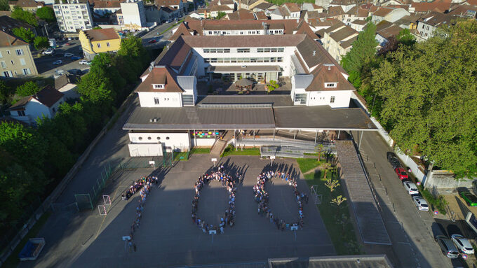 100 par drone - vignette.jpg